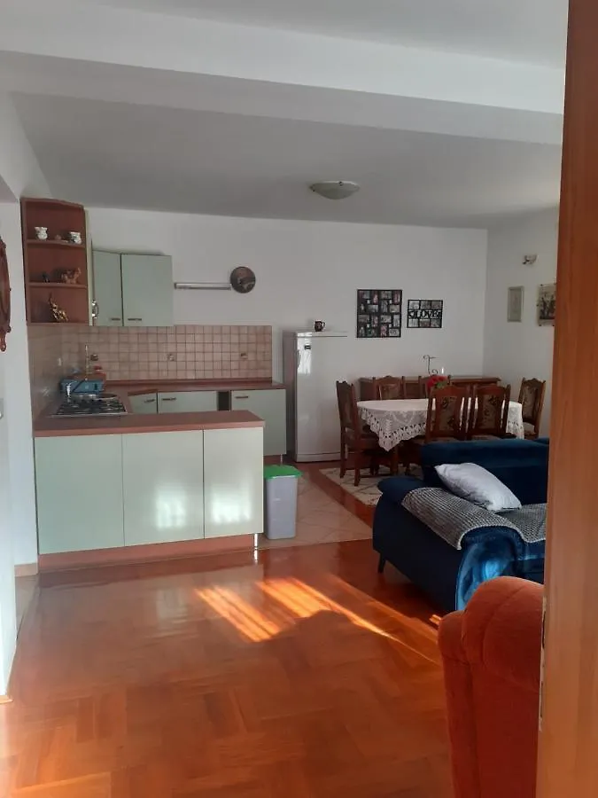 Sem Apartment Tar-Vabriga