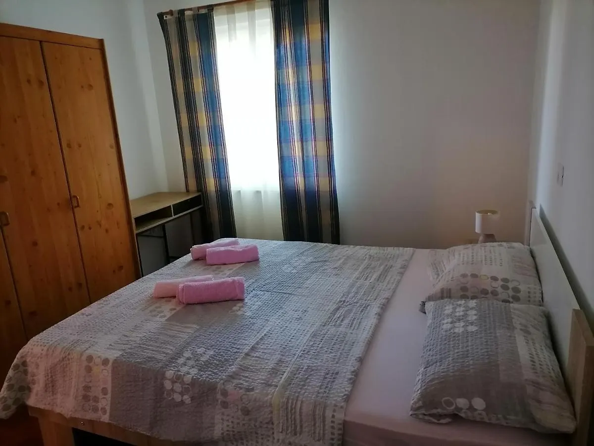Sem Apartment Tar-Vabriga